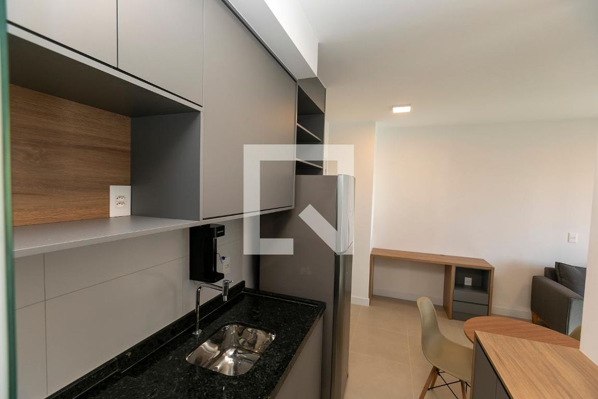 Apartamento à Venda - Bosque, 1 Quarto,  46 m2 em , Campinas - sp | SoloBR