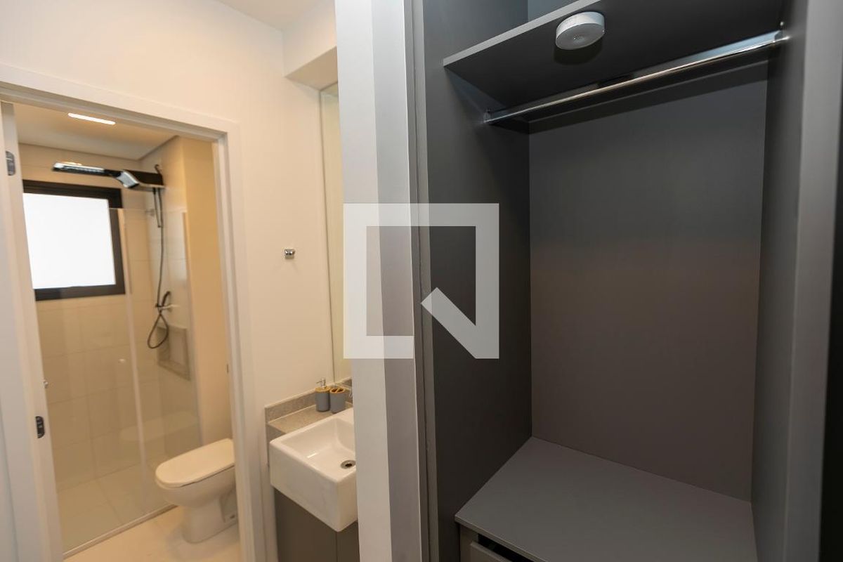 Apartamento à Venda - Bosque, 1 Quarto,  46 m2 em , Campinas - sp | SoloBR