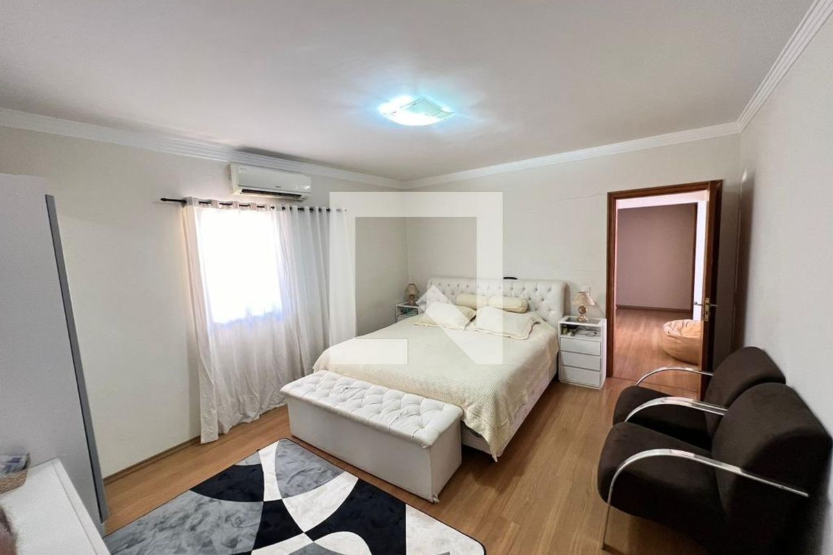 Casa à Venda - Swiss Park, 4 Quartos,  270 m2 em , Campinas - sp | SoloBR