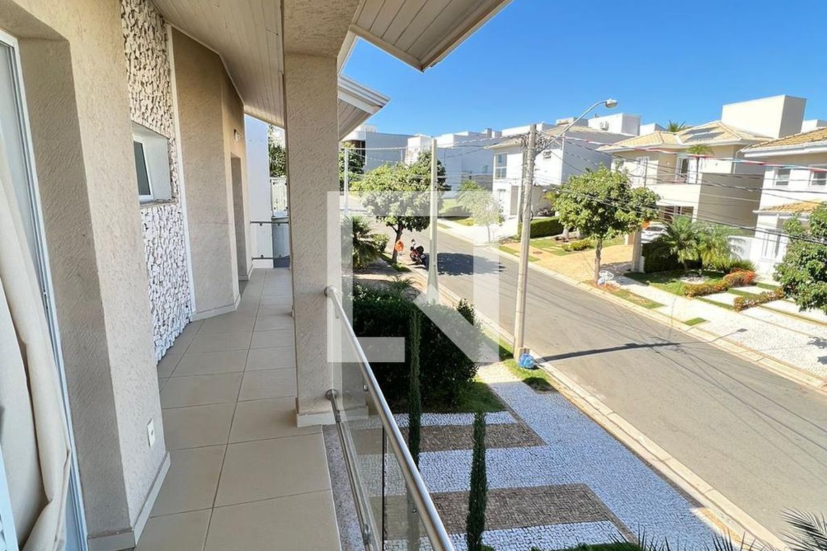 Casa à Venda - Swiss Park, 4 Quartos,  270 m2 em , Campinas - sp | SoloBR