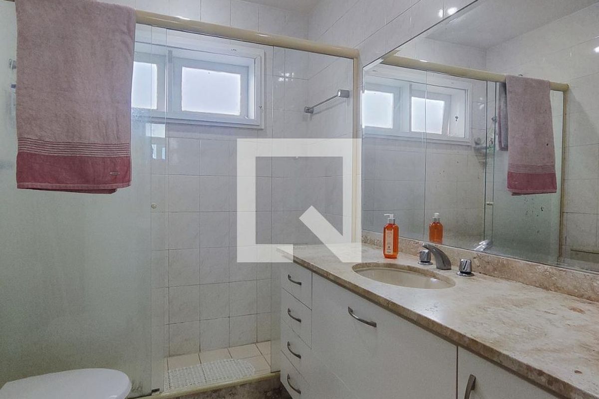 Casa, 3 quartos, 220 m² - Foto 44