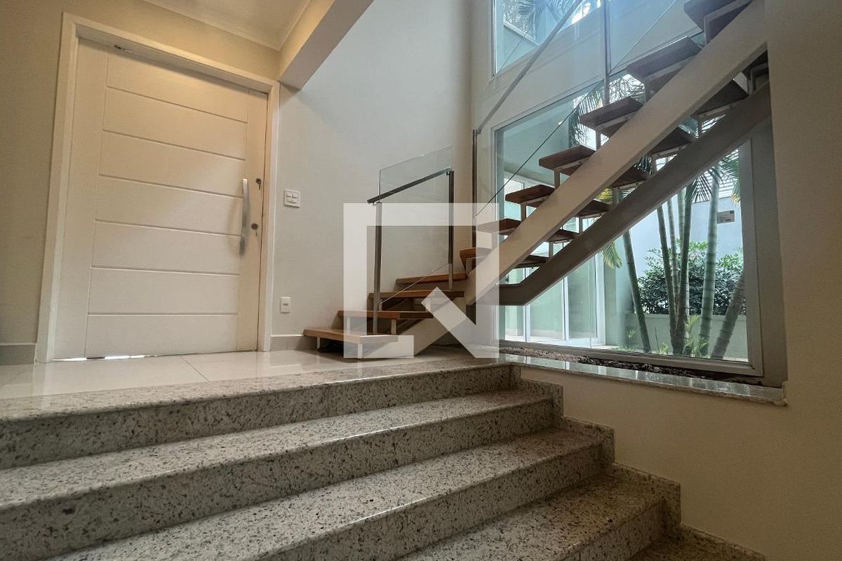 Casa à Venda - Lot. Alphaville Campinas, 5 Quartos,  300 m2 em , Campinas - sp | SoloBR