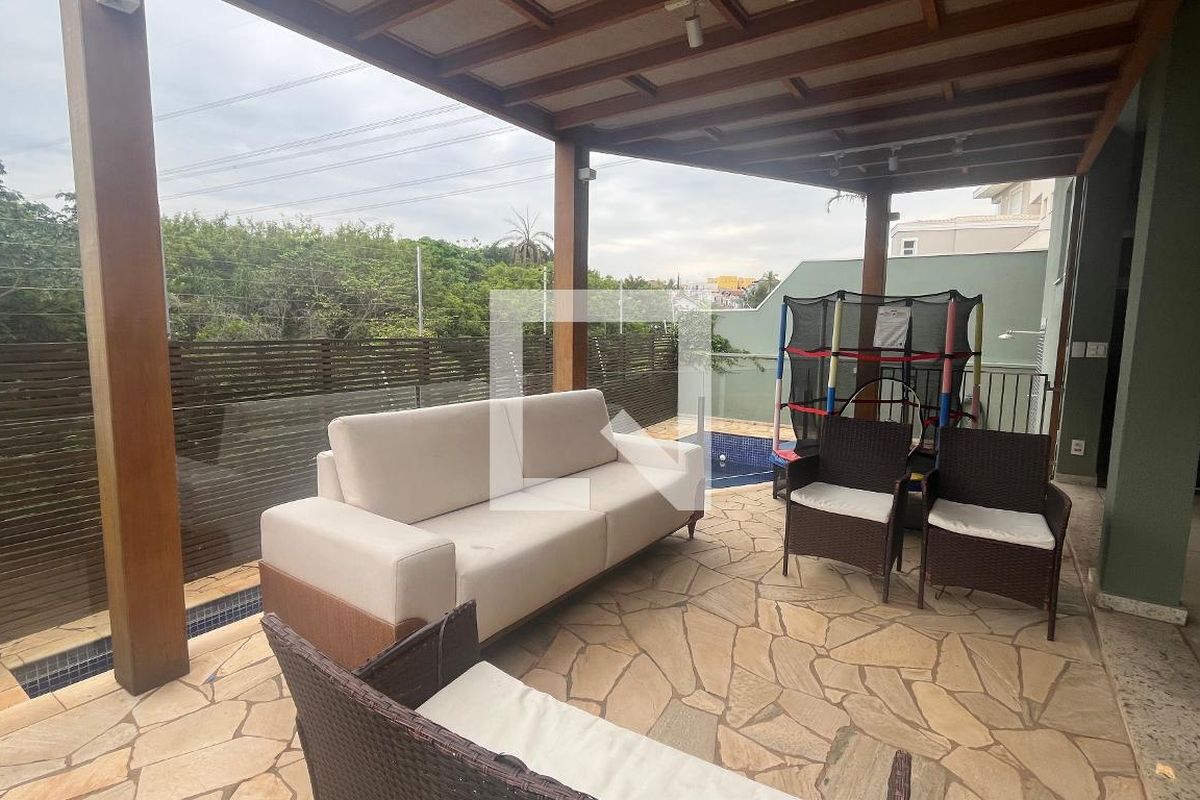 Casa à Venda - Lot. Alphaville Campinas, 5 Quartos,  300 m2 em , Campinas - sp | SoloBR