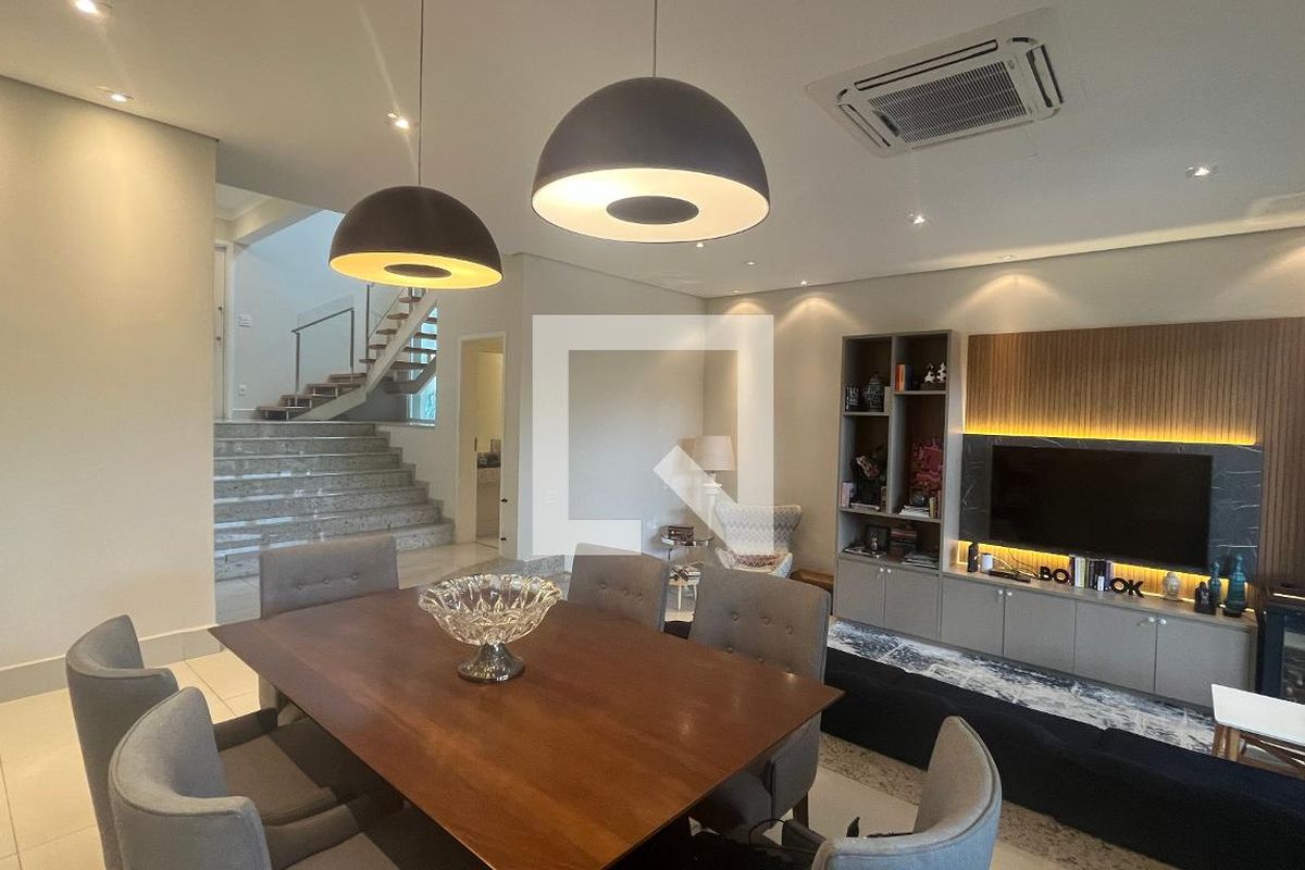 Casa à Venda - Lot. Alphaville Campinas, 5 Quartos,  300 m2 em , Campinas - sp | SoloBR