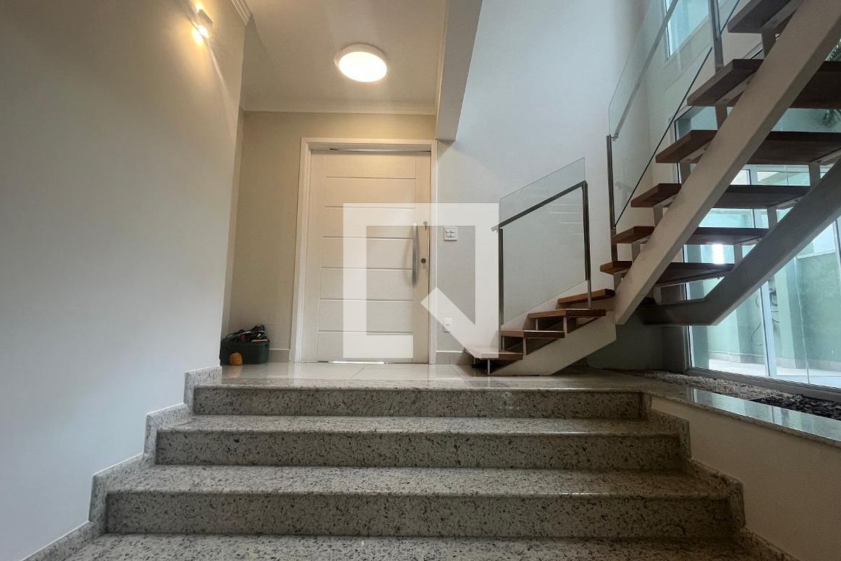 Casa à Venda - Lot. Alphaville Campinas, 5 Quartos,  300 m2 em , Campinas - sp | SoloBR