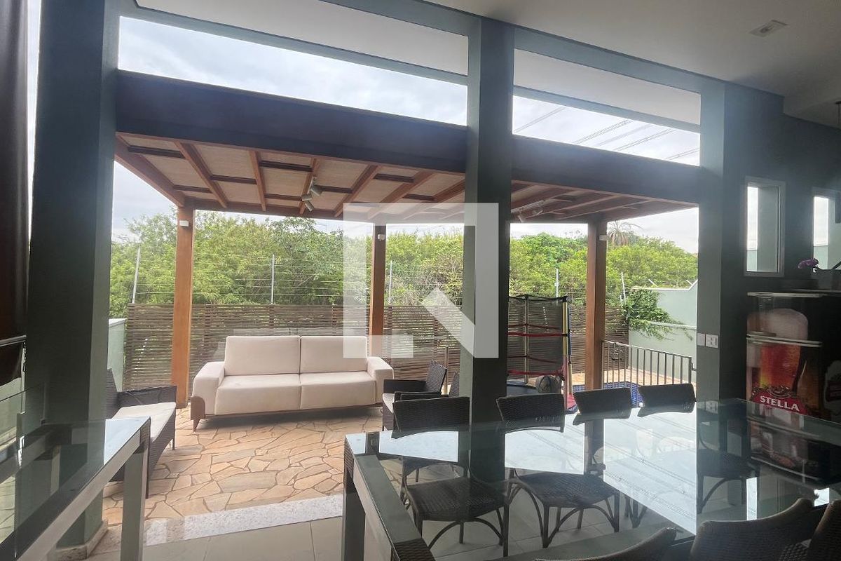 Casa à Venda - Lot. Alphaville Campinas, 5 Quartos,  300 m2 em , Campinas - sp | SoloBR