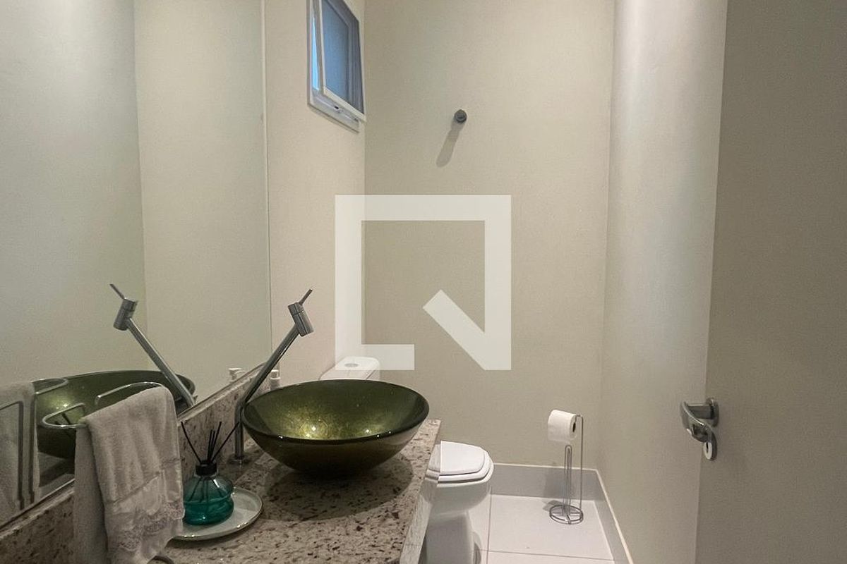 Casa à Venda - Lot. Alphaville Campinas, 5 Quartos,  300 m2 em , Campinas - sp | SoloBR