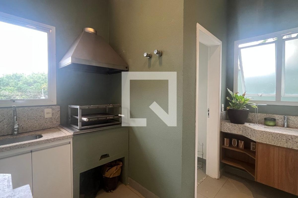 Casa à Venda - Lot. Alphaville Campinas, 5 Quartos,  300 m2 em , Campinas - sp | SoloBR
