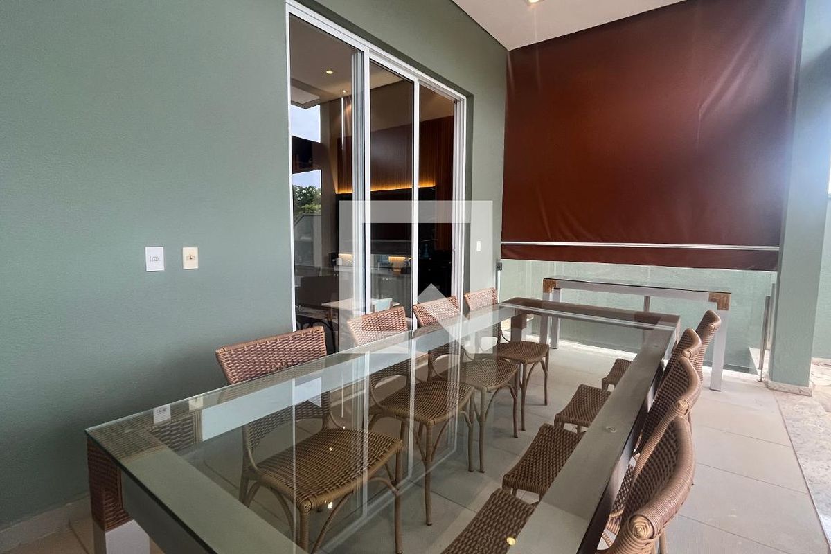 Casa à Venda - Lot. Alphaville Campinas, 5 Quartos,  300 m2 em , Campinas - sp | SoloBR