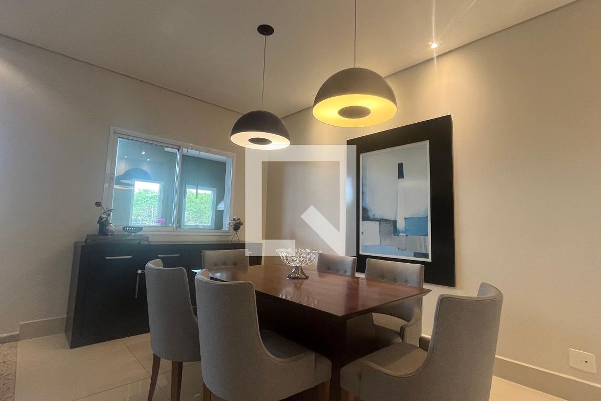 Casa à Venda - Lot. Alphaville Campinas, 5 Quartos,  300 m2 em , Campinas - sp | SoloBR