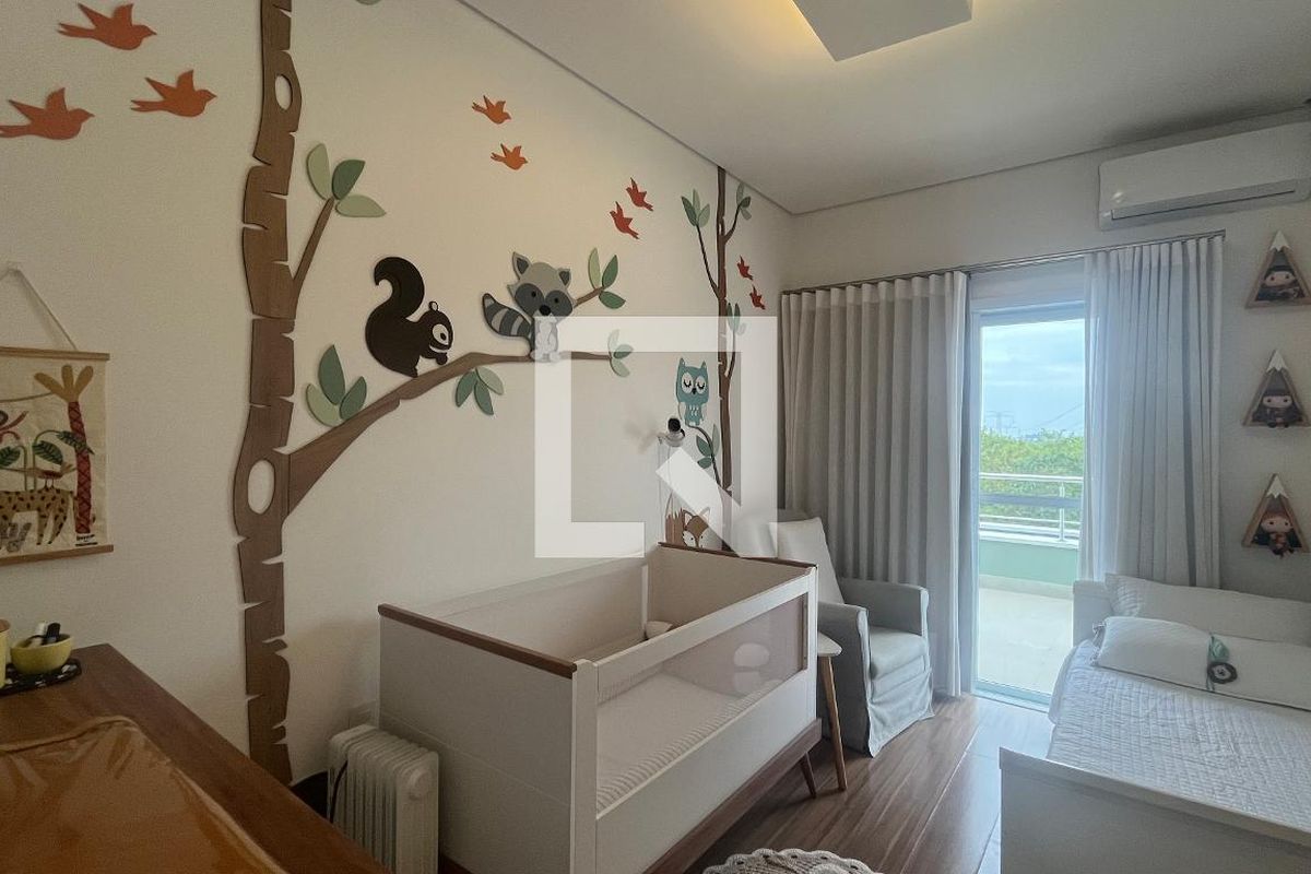 Casa à Venda - Lot. Alphaville Campinas, 5 Quartos,  300 m2 em , Campinas - sp | SoloBR