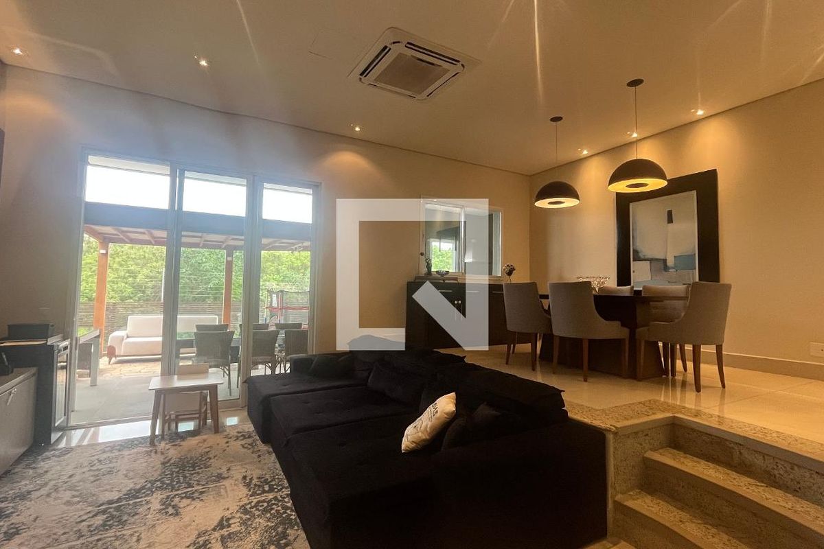Casa à Venda - Lot. Alphaville Campinas, 5 Quartos,  300 m2 em , Campinas - sp | SoloBR
