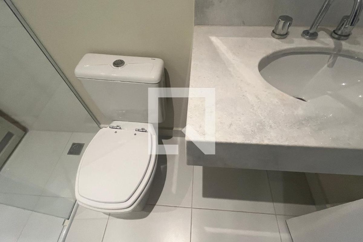 Casa à Venda - Lot. Alphaville Campinas, 5 Quartos,  300 m2 em , Campinas - sp | SoloBR