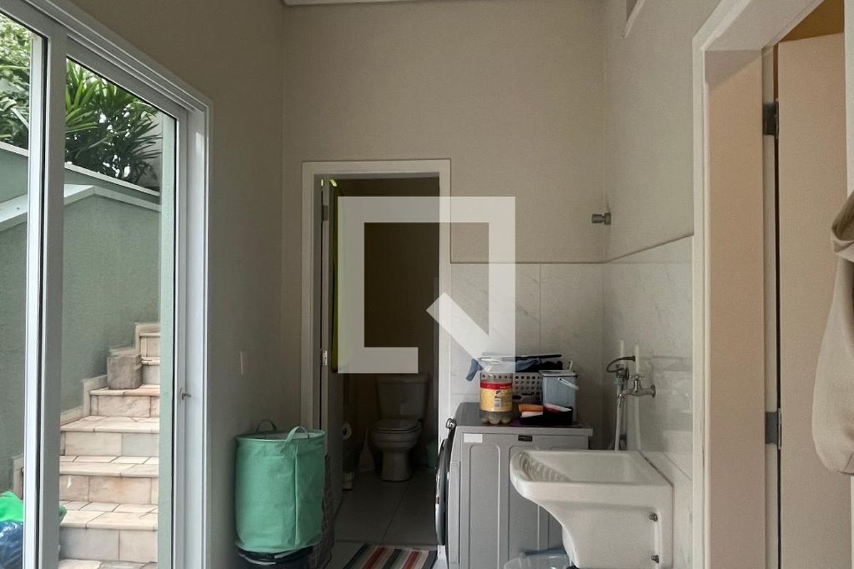 Casa à Venda - Lot. Alphaville Campinas, 5 Quartos,  300 m2 em , Campinas - sp | SoloBR