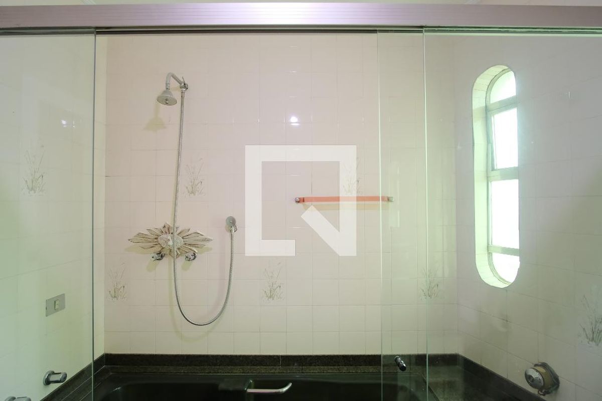 Casa, 3 quartos, 235 m² - Foto 92