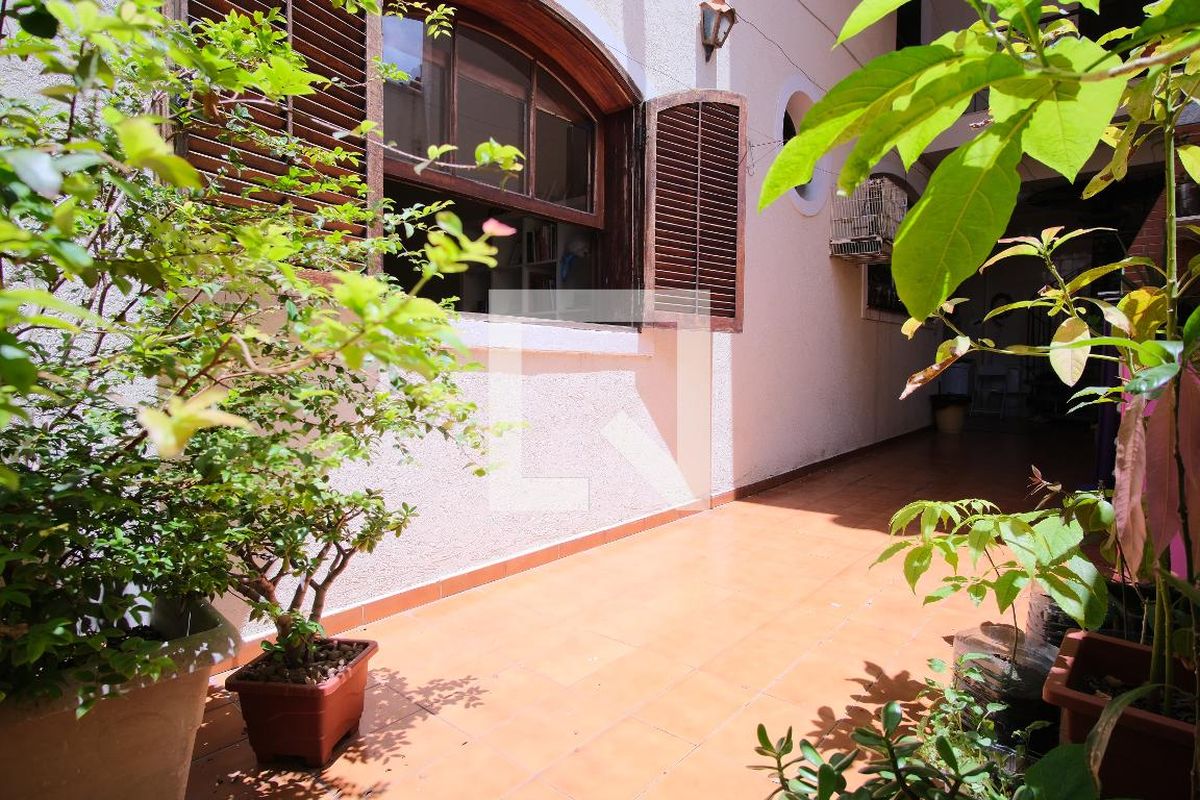 Casa, 3 quartos, 235 m² - Foto 58