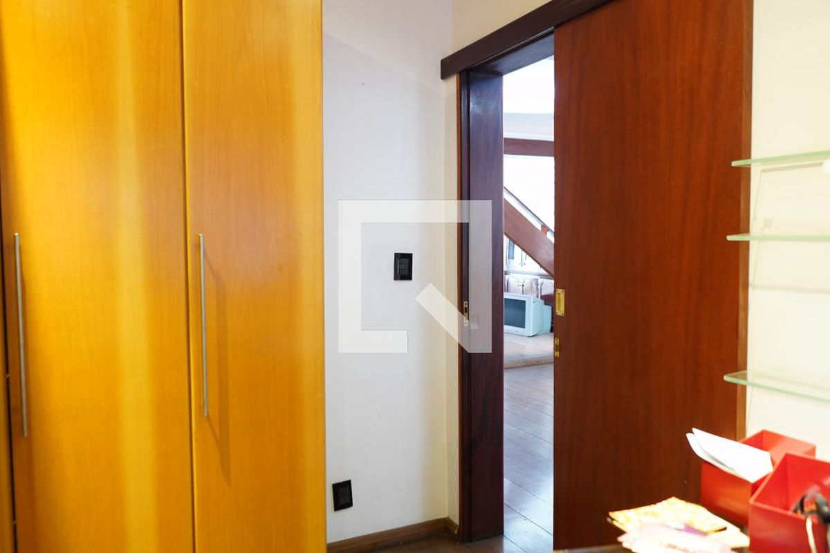 Casa, 5 quartos, 320 m² - Foto 28