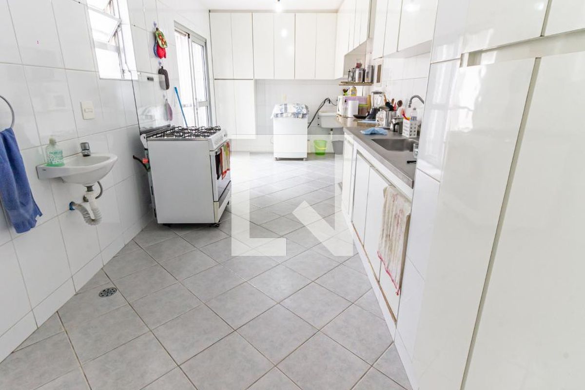 Casa, 3 quartos, 240 m² - Foto 30
