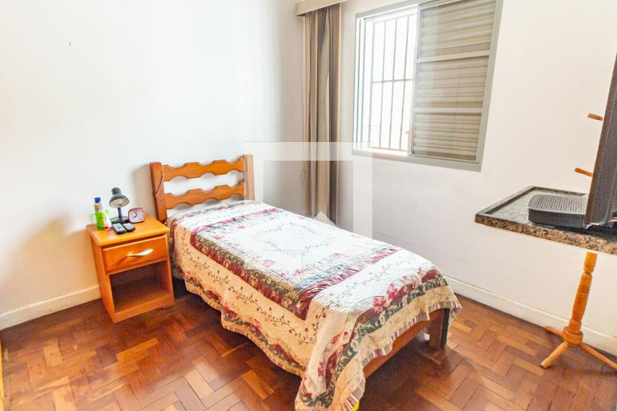 Casa, 3 quartos, 240 m² - Foto 13