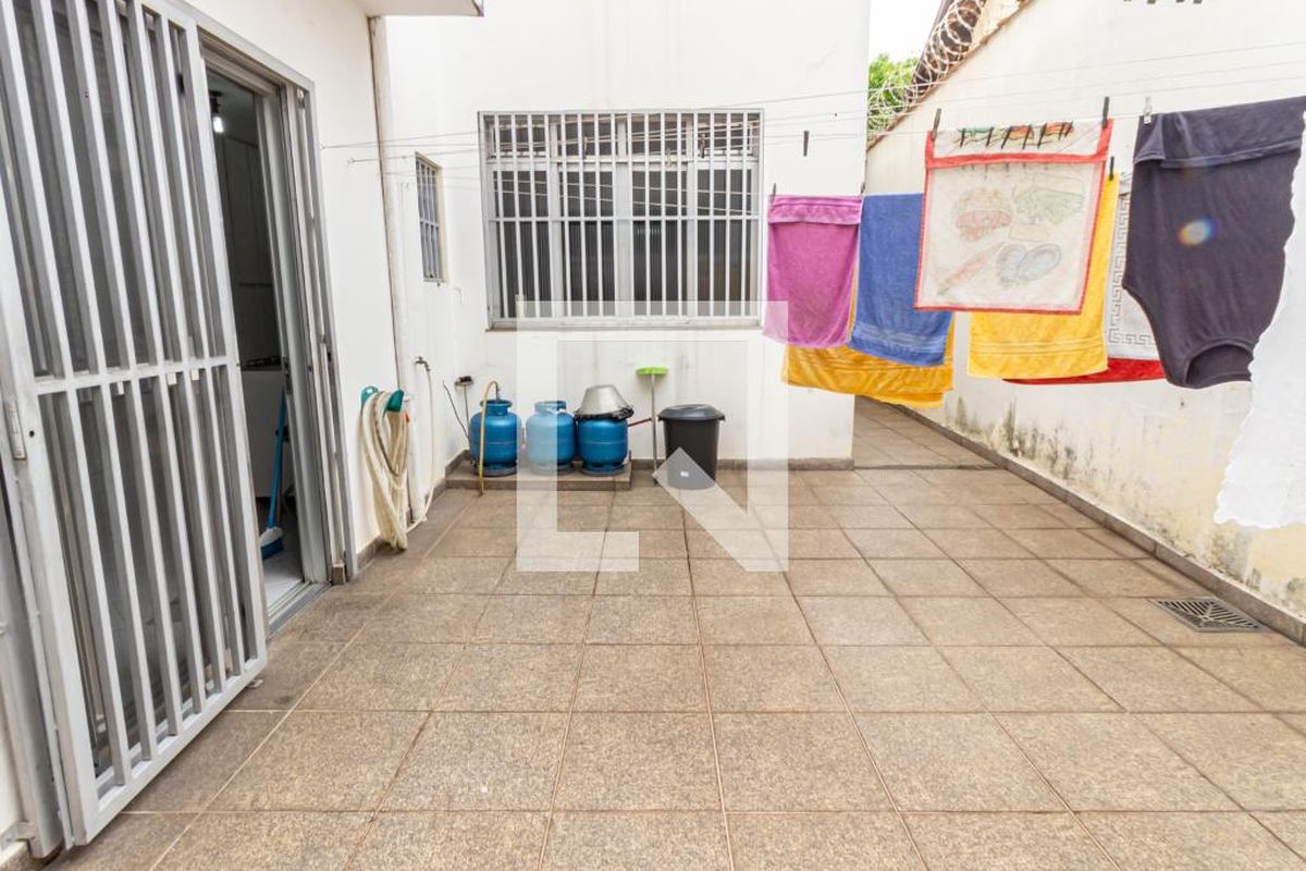 Casa, 3 quartos, 240 m² - Foto 39