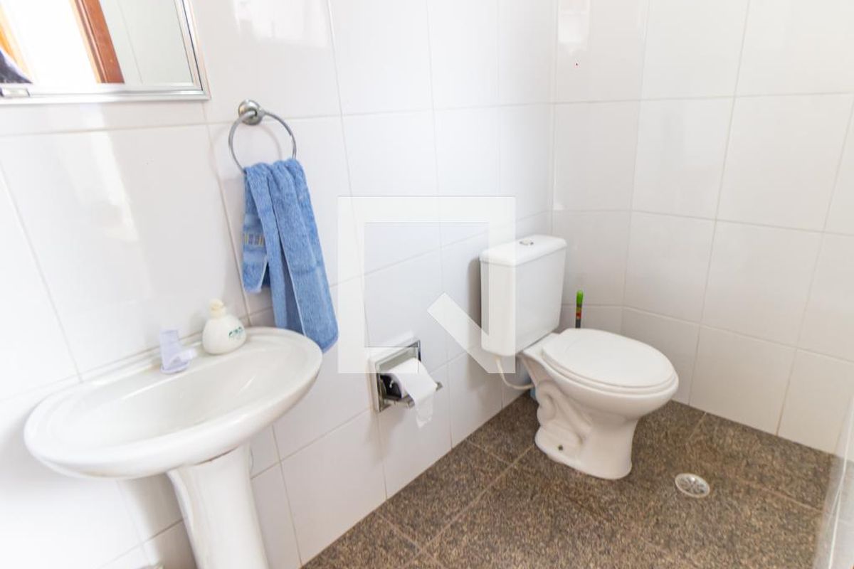 Casa, 3 quartos, 240 m² - Foto 34