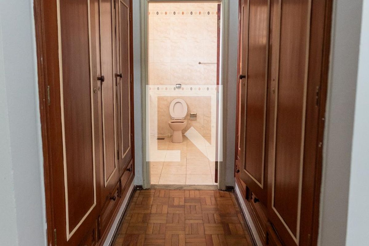 Casa à Venda - Guanabara, 4 Quartos,  254 m2 em , Campinas - sp | SoloBR