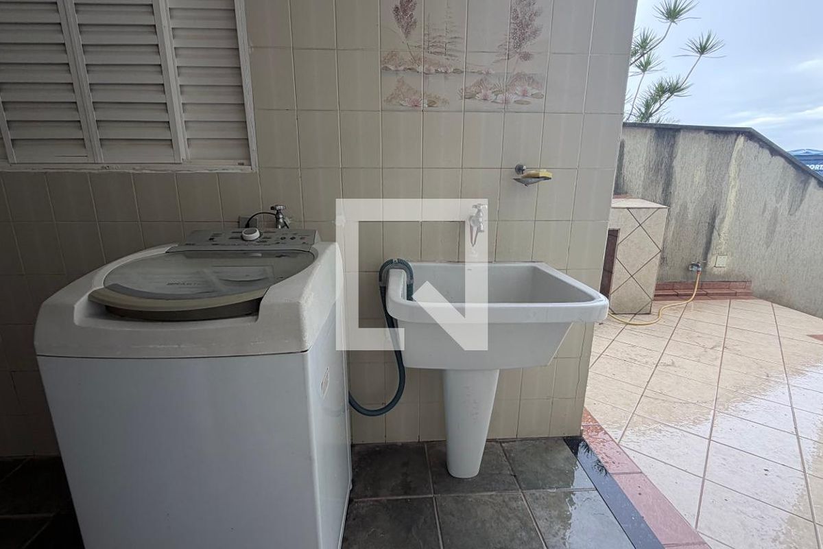 Casa à Venda - Parque Prado, 4 Quartos,  250 m2 em , Campinas - sp | SoloBR