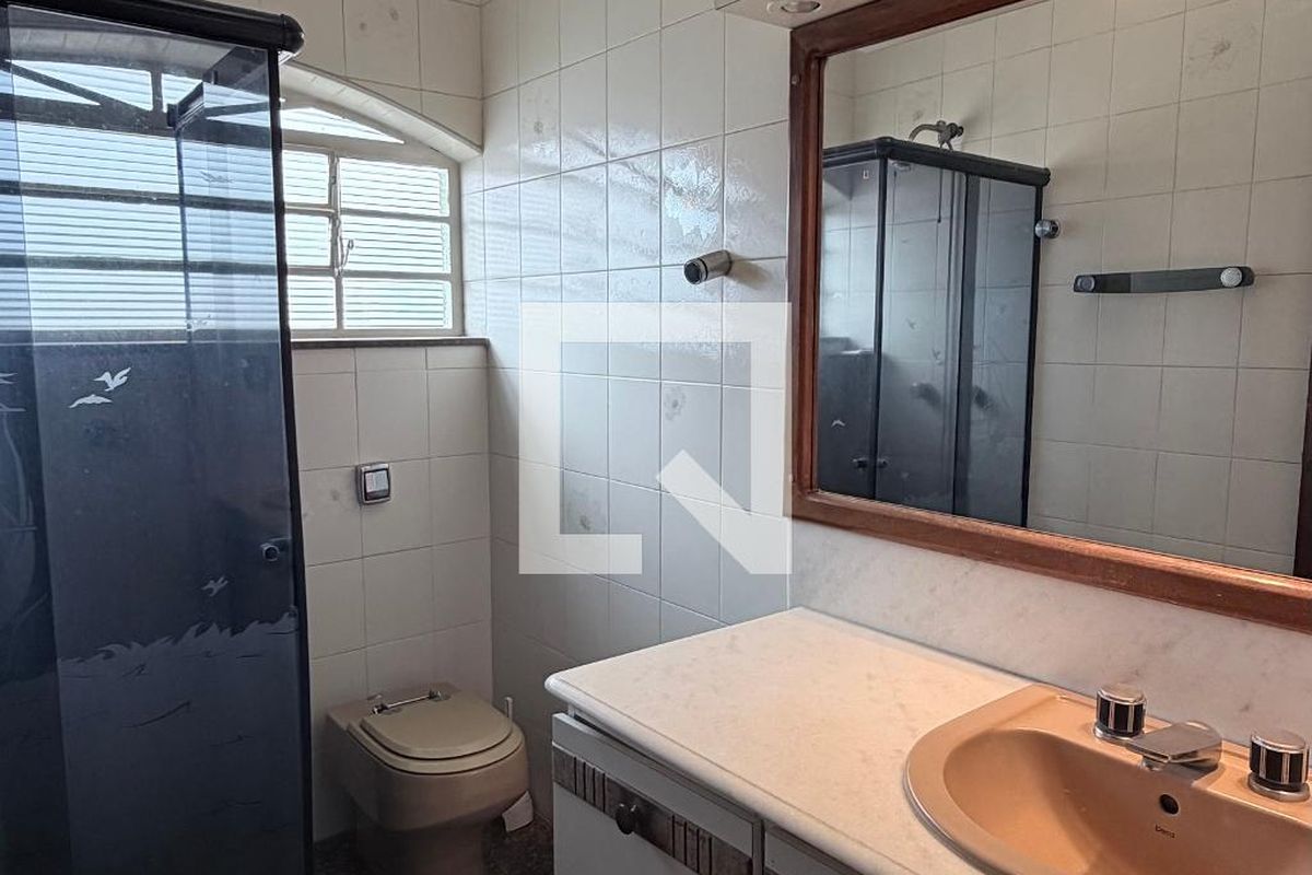 Casa à Venda - Parque Prado, 4 Quartos,  250 m2 em , Campinas - sp | SoloBR