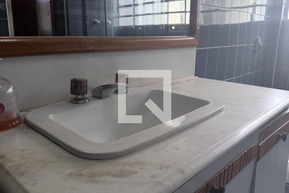 Casa à Venda - Parque Prado, 4 Quartos,  250 m2 em , Campinas - sp | SoloBR