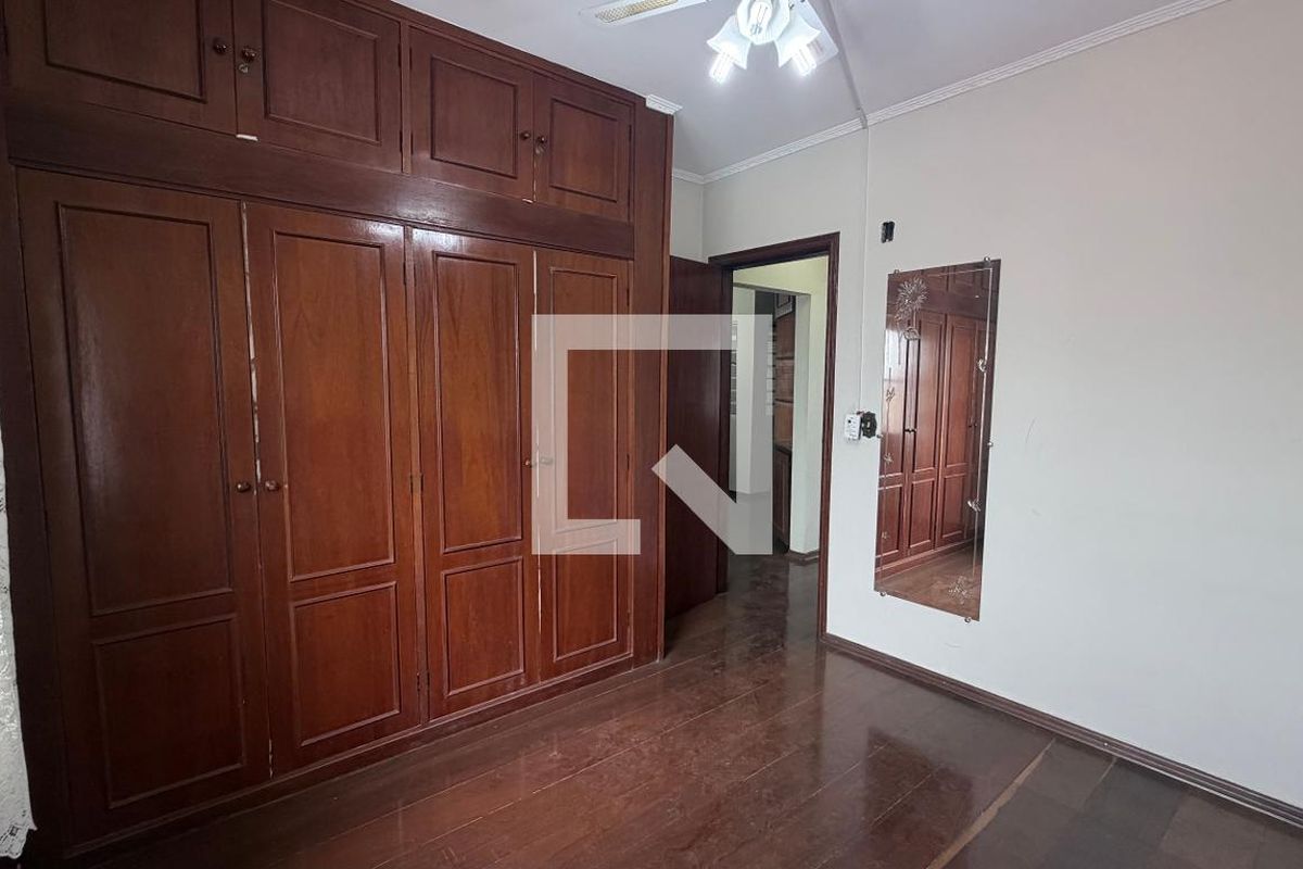 Casa à Venda - Parque Prado, 4 Quartos,  250 m2 em , Campinas - sp | SoloBR