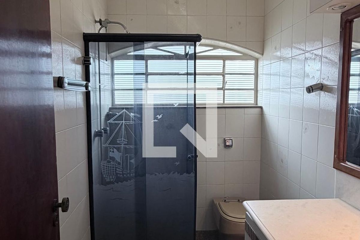 Casa à Venda - Parque Prado, 4 Quartos,  250 m2 em , Campinas - sp | SoloBR