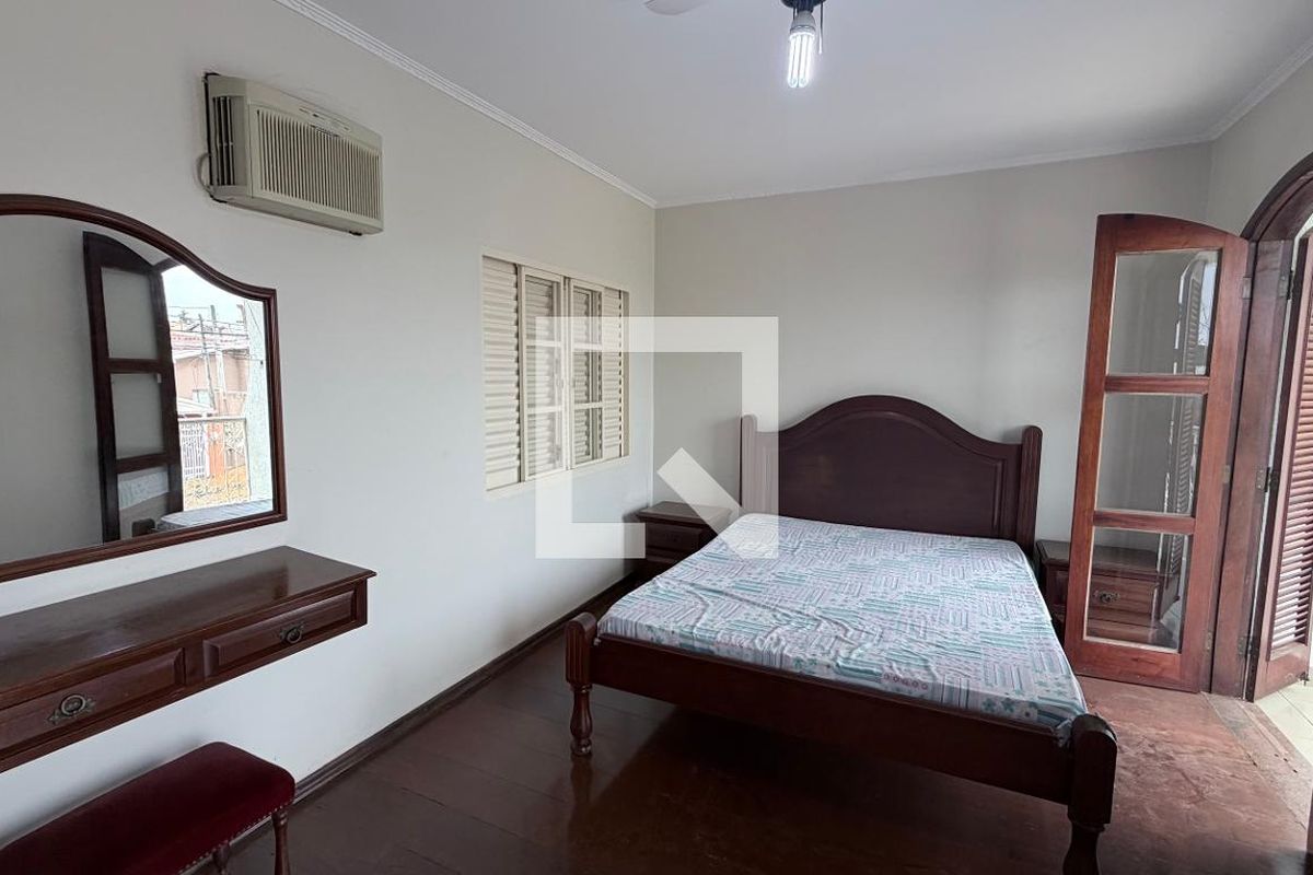 Casa à Venda - Parque Prado, 4 Quartos,  250 m2 em , Campinas - sp | SoloBR