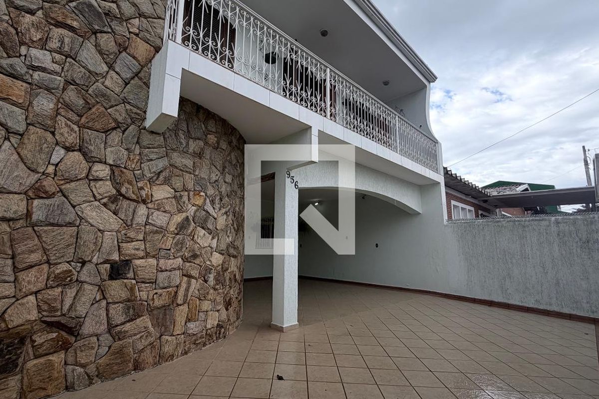 Casa à Venda - Parque Prado, 4 Quartos,  250 m2 em , Campinas - sp | SoloBR