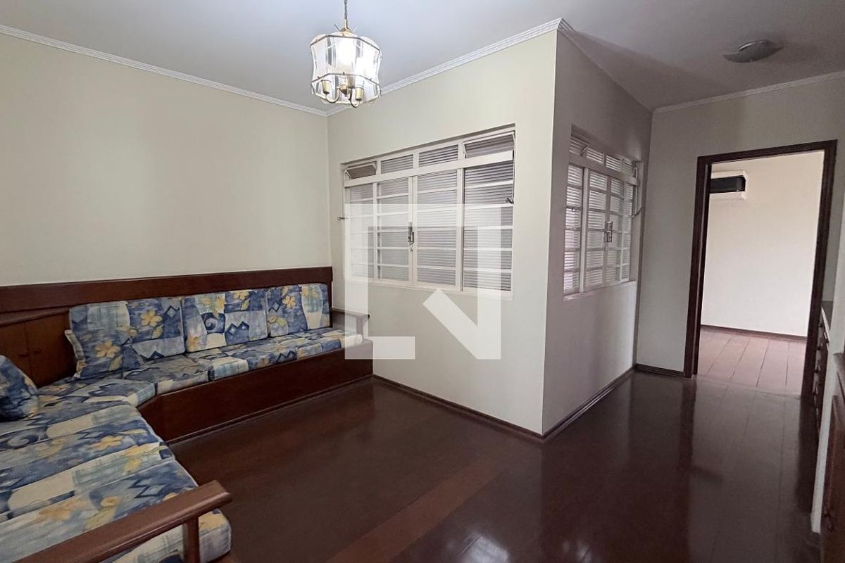 Casa à Venda - Parque Prado, 4 Quartos,  250 m2 em , Campinas - sp | SoloBR