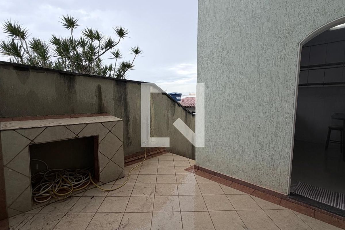 Casa à Venda - Parque Prado, 4 Quartos,  250 m2 em , Campinas - sp | SoloBR