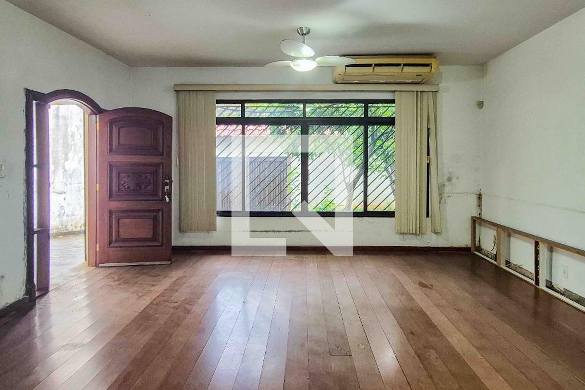 Casa, 5 quartos, 197 m² - Foto 4