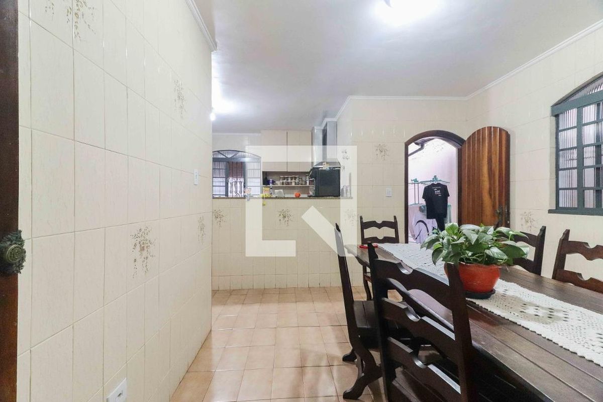 Casa, 3 quartos, 290 m² - Foto 46