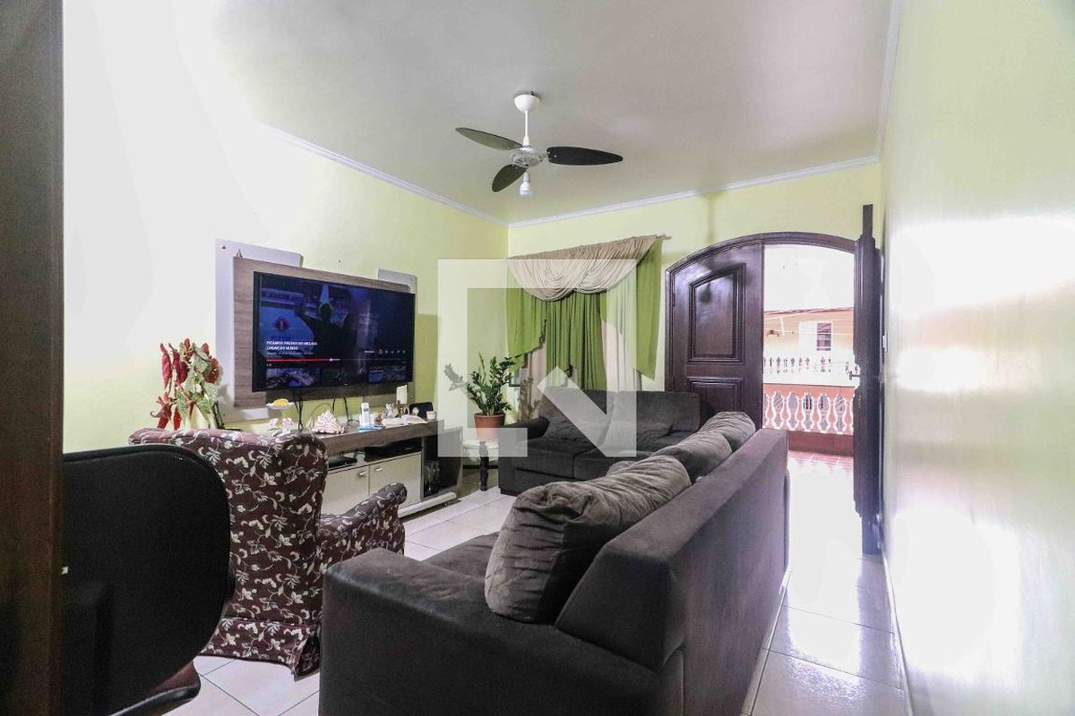 Casa, 3 quartos, 290 m² - Foto 2