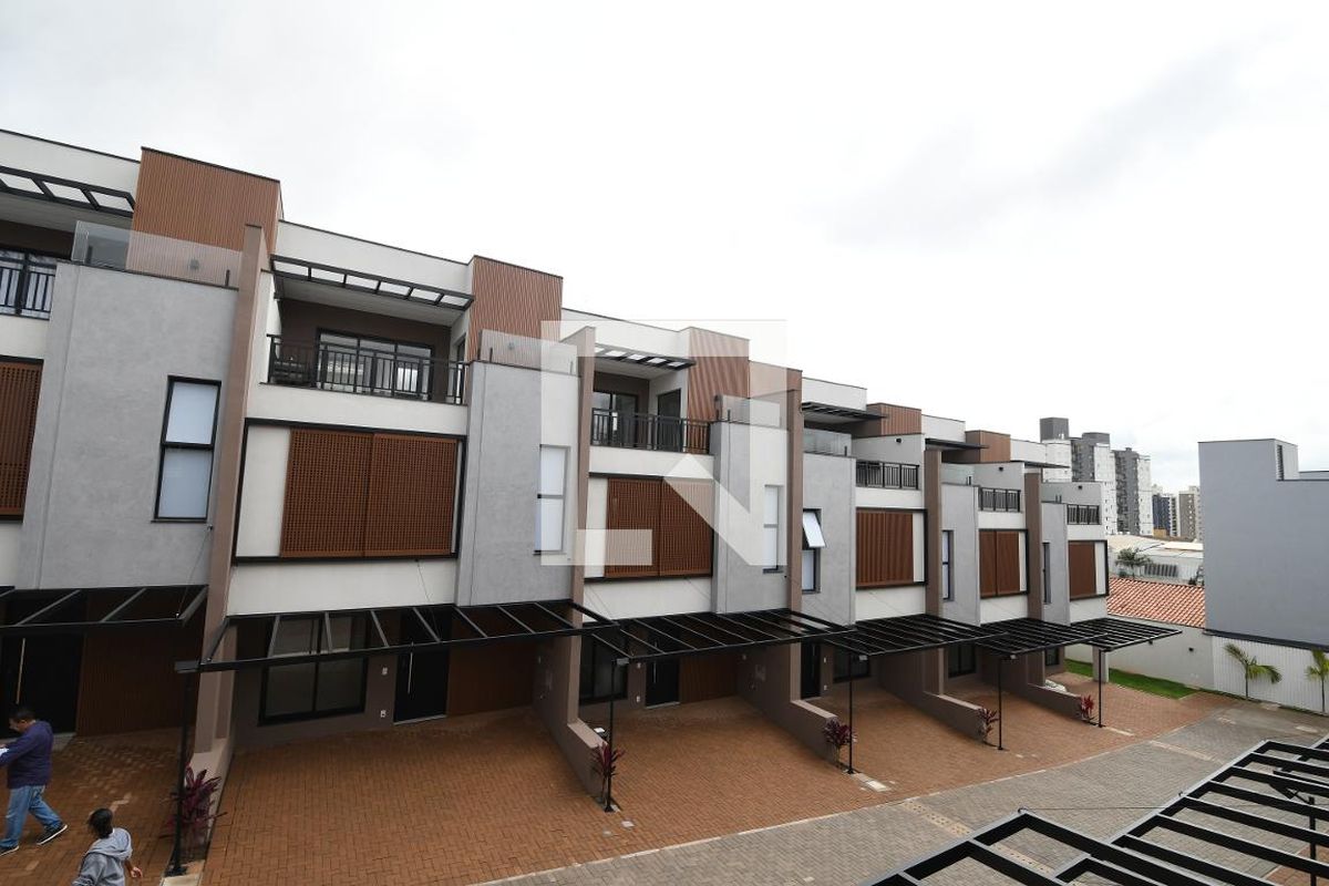 Casa à Venda - Mansões Santo Antônio, 3 Quartos,  158 m2 em , Campinas - sp | SoloBR