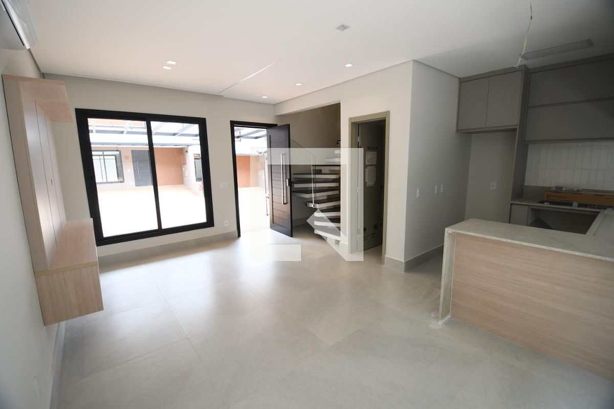Casa à Venda - Mansões Santo Antônio, 3 Quartos,  158 m2 em , Campinas - sp | SoloBR