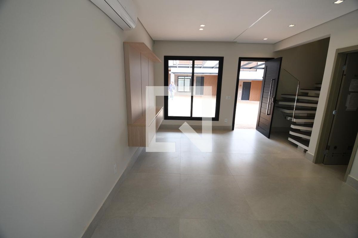 Casa à Venda - Mansões Santo Antônio, 3 Quartos,  158 m2 em , Campinas - sp | SoloBR