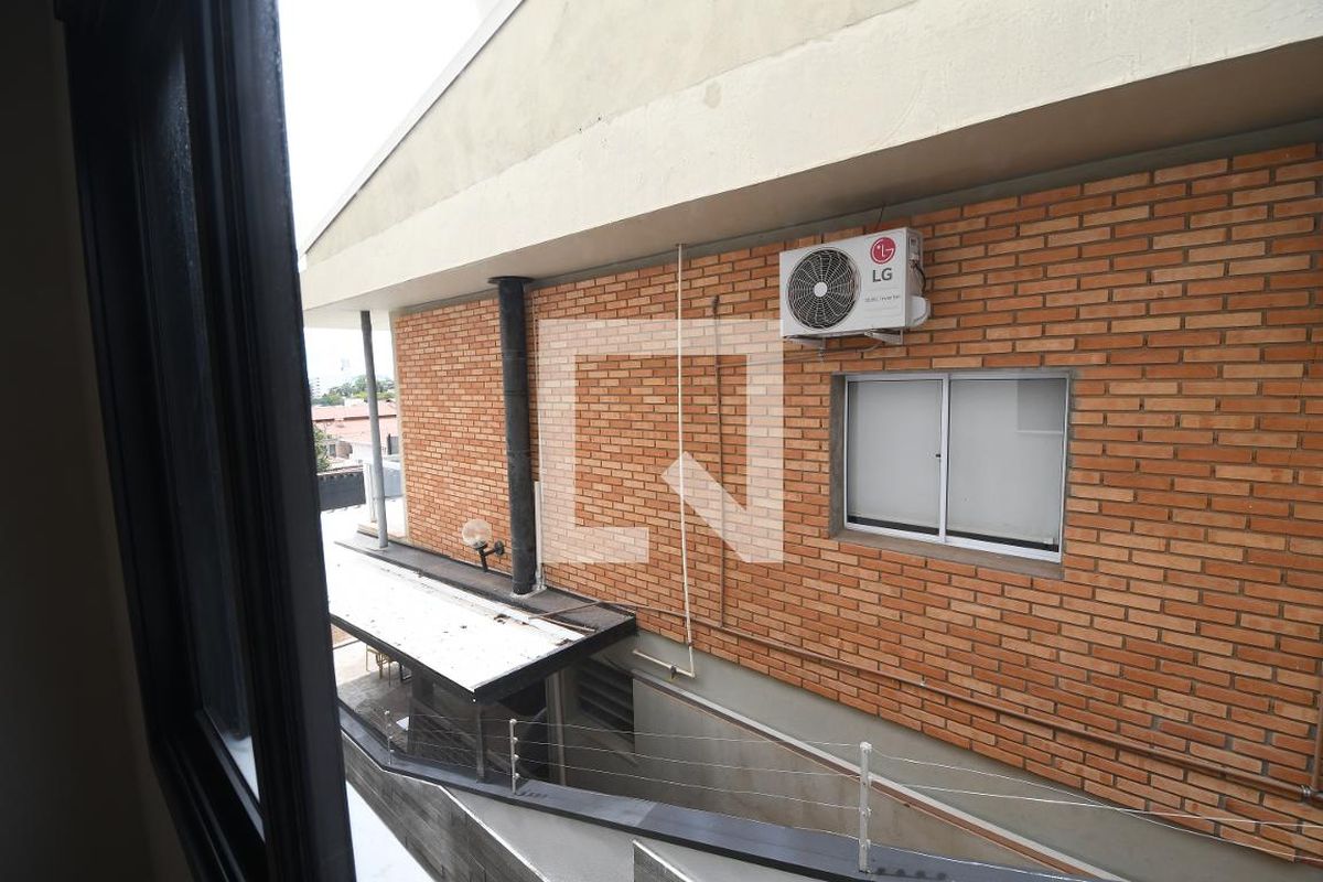 Casa à Venda - Mansões Santo Antônio, 3 Quartos,  158 m2 em , Campinas - sp | SoloBR