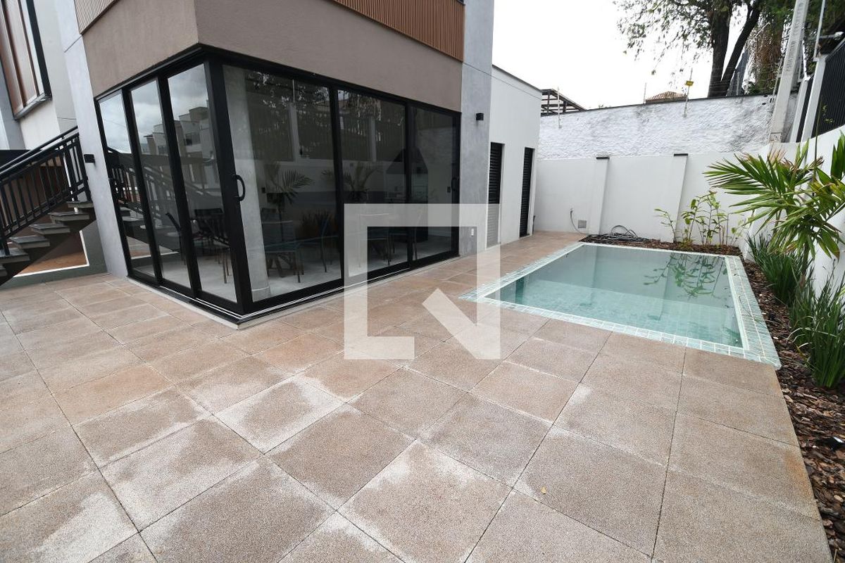 Casa à Venda - Mansões Santo Antônio, 3 Quartos,  158 m2 em , Campinas - sp | SoloBR