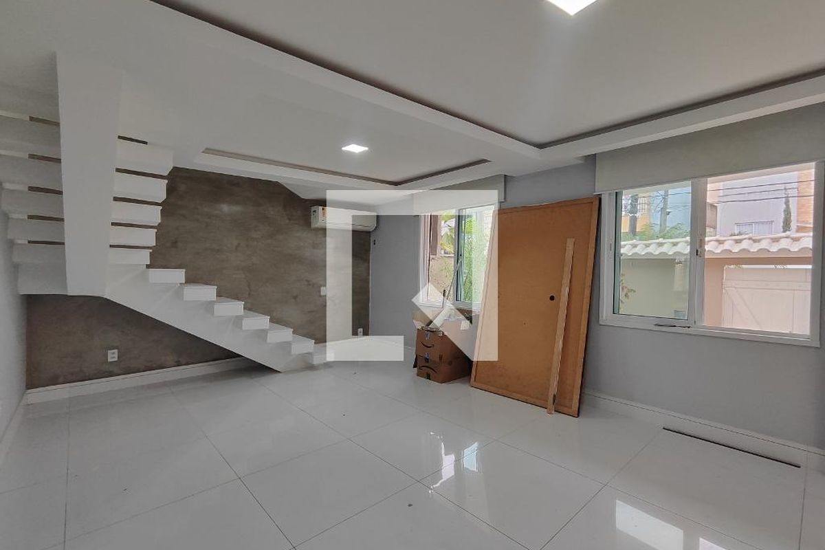 Casa, 5 quartos, 230 m² - Foto 4