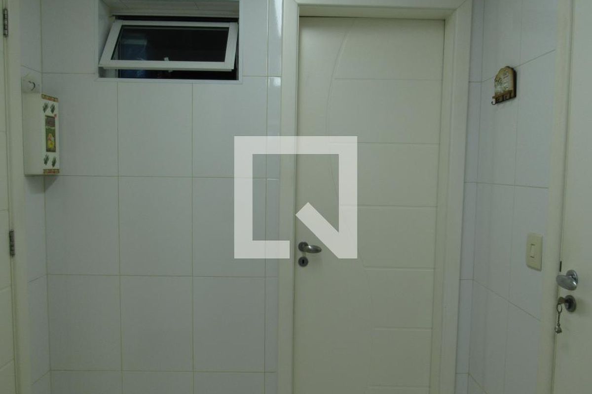 Apartamento, 3 quartos, 225 m² - Foto 176