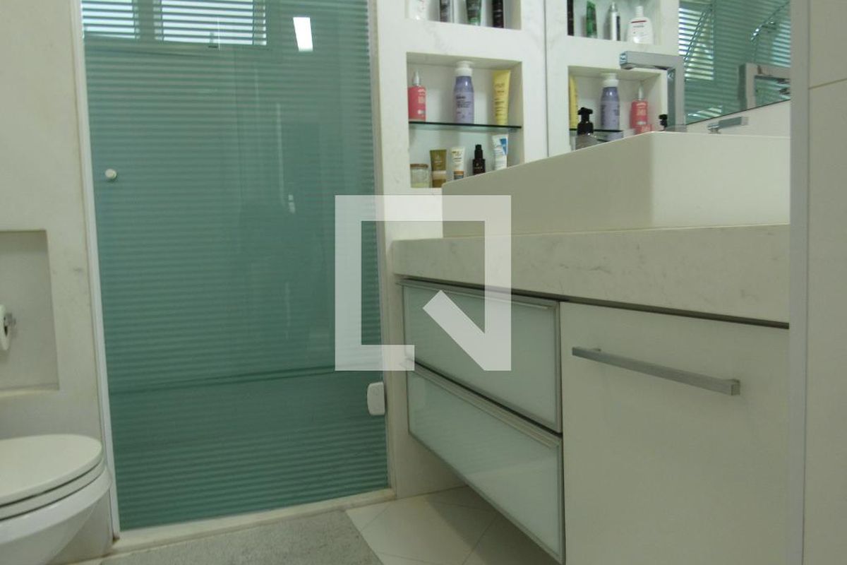 Apartamento, 3 quartos, 225 m² - Foto 128