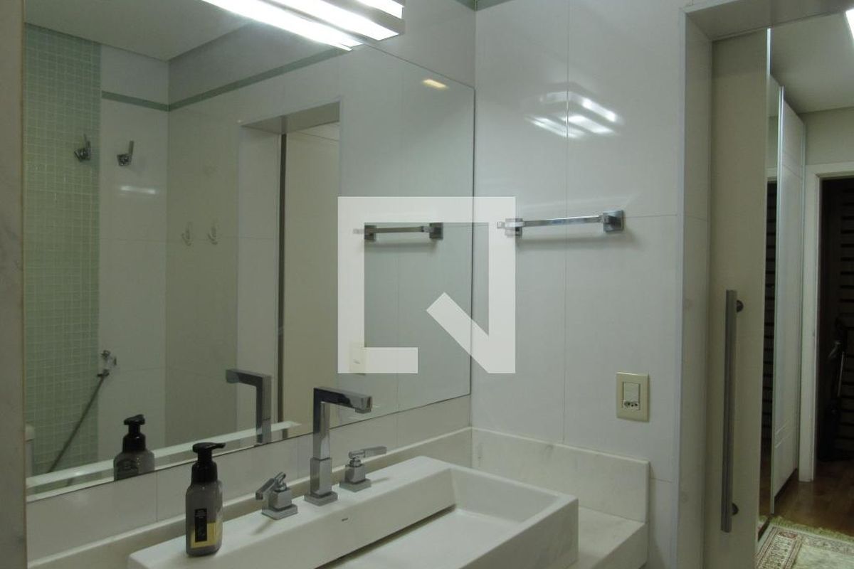 Apartamento, 3 quartos, 225 m² - Foto 136
