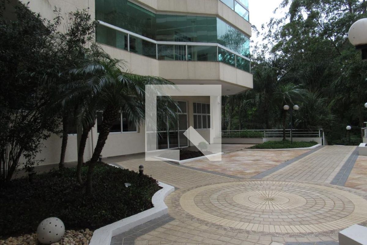 Apartamento, 3 quartos, 225 m² - Foto 208