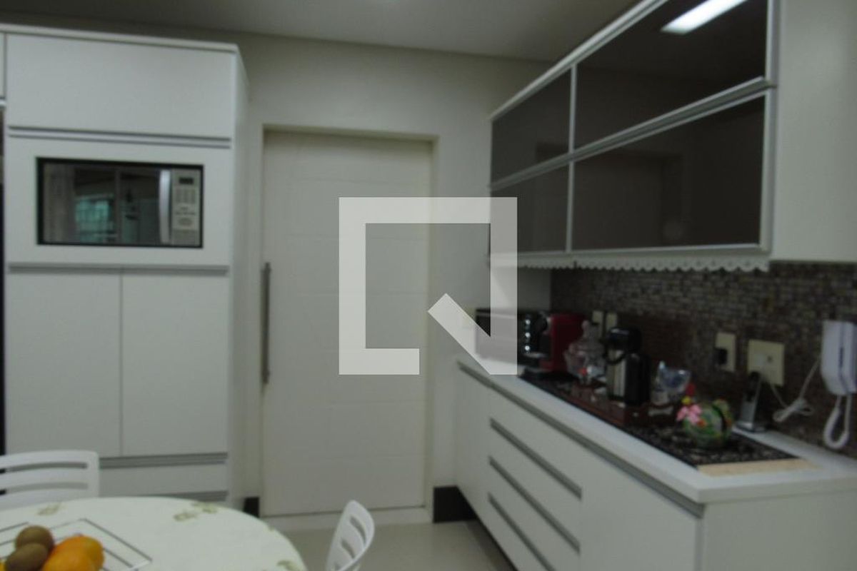 Apartamento, 3 quartos, 225 m² - Foto 164