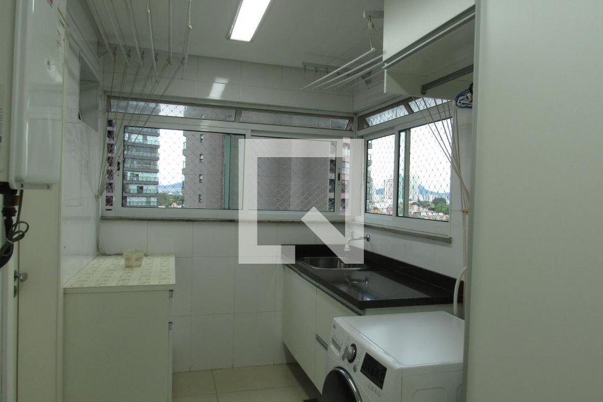 Apartamento, 3 quartos, 225 m² - Foto 168